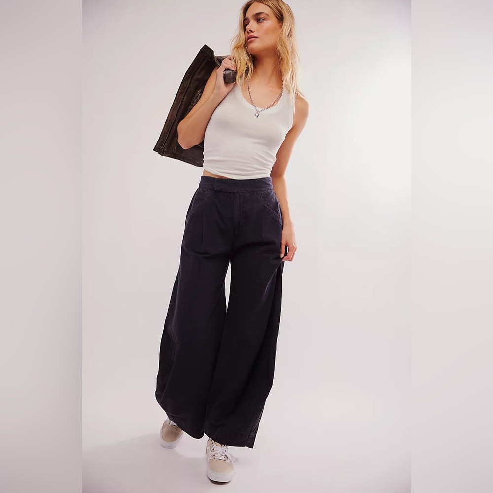 RARE! ✨NEW!✨ FREE PEOPLE tegan barrel trouser washed black charcoal gray XSP/2p